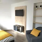 Sea View & Beach Studio Apartment - Blue Horizon